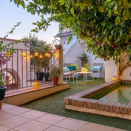 Апартаменты Casa Alhambra - Centro Historico Con Jardin Privado Гранада